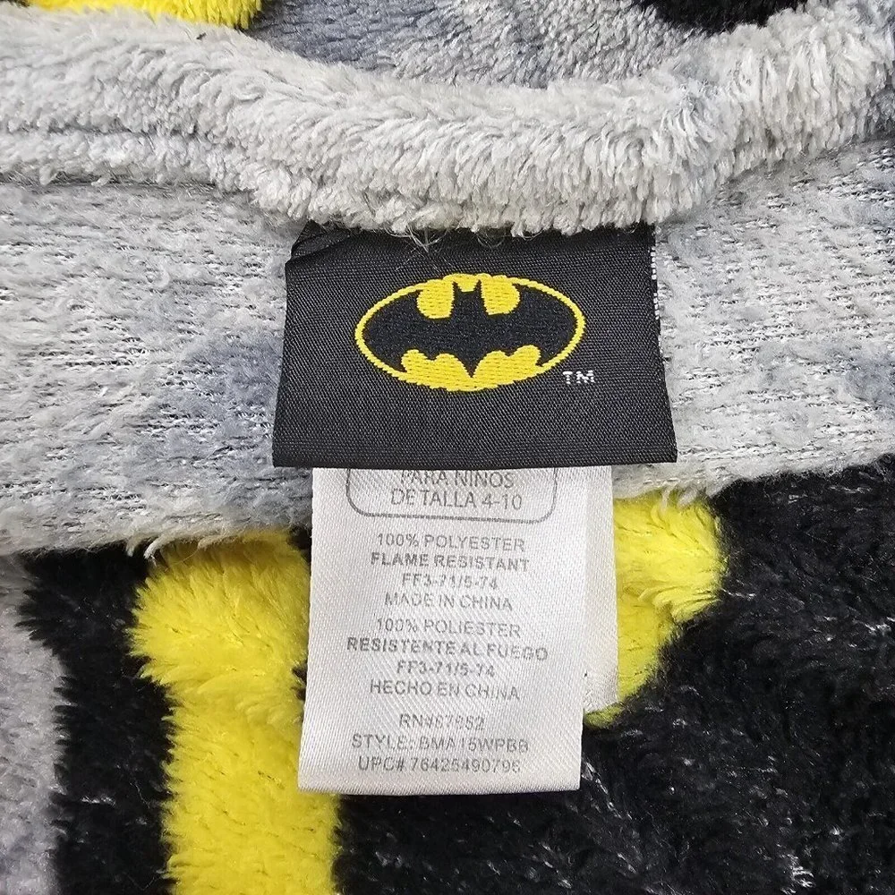 Batman Youth Boys Bath Robe One Size Kids Sizes 4-10 Gray Fleece Bat Back Logo